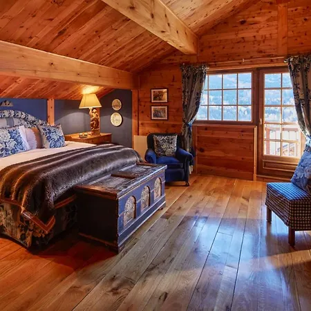 Chalet Sleeps 10 Wifi